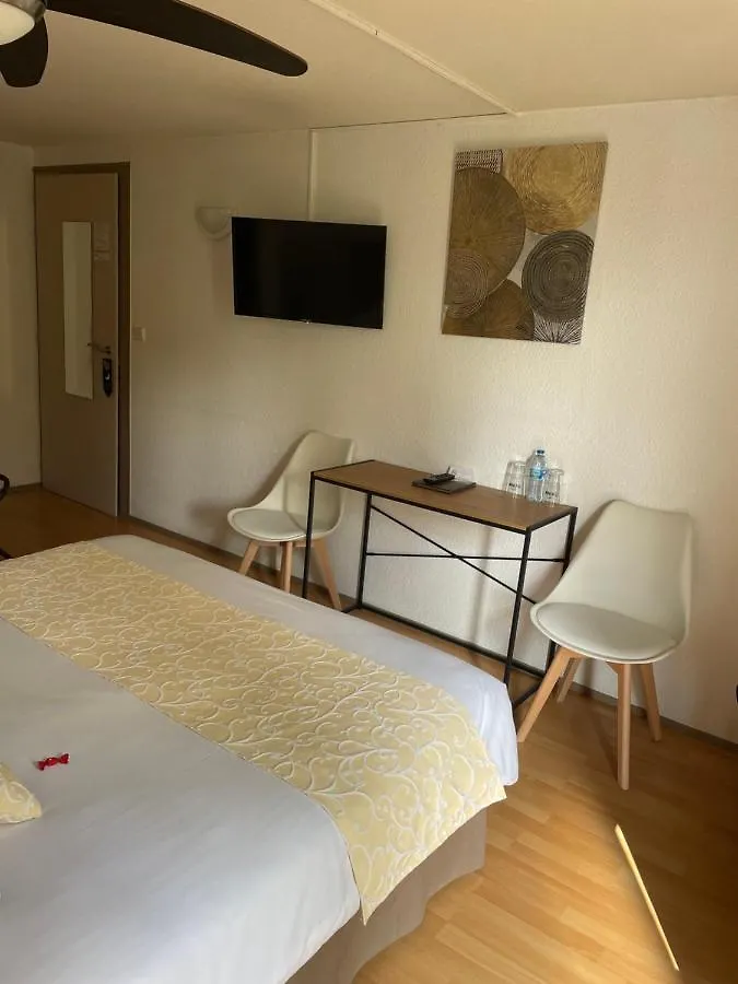 Hotel Cote Sud Leman Thonon-les-Bains Fransa